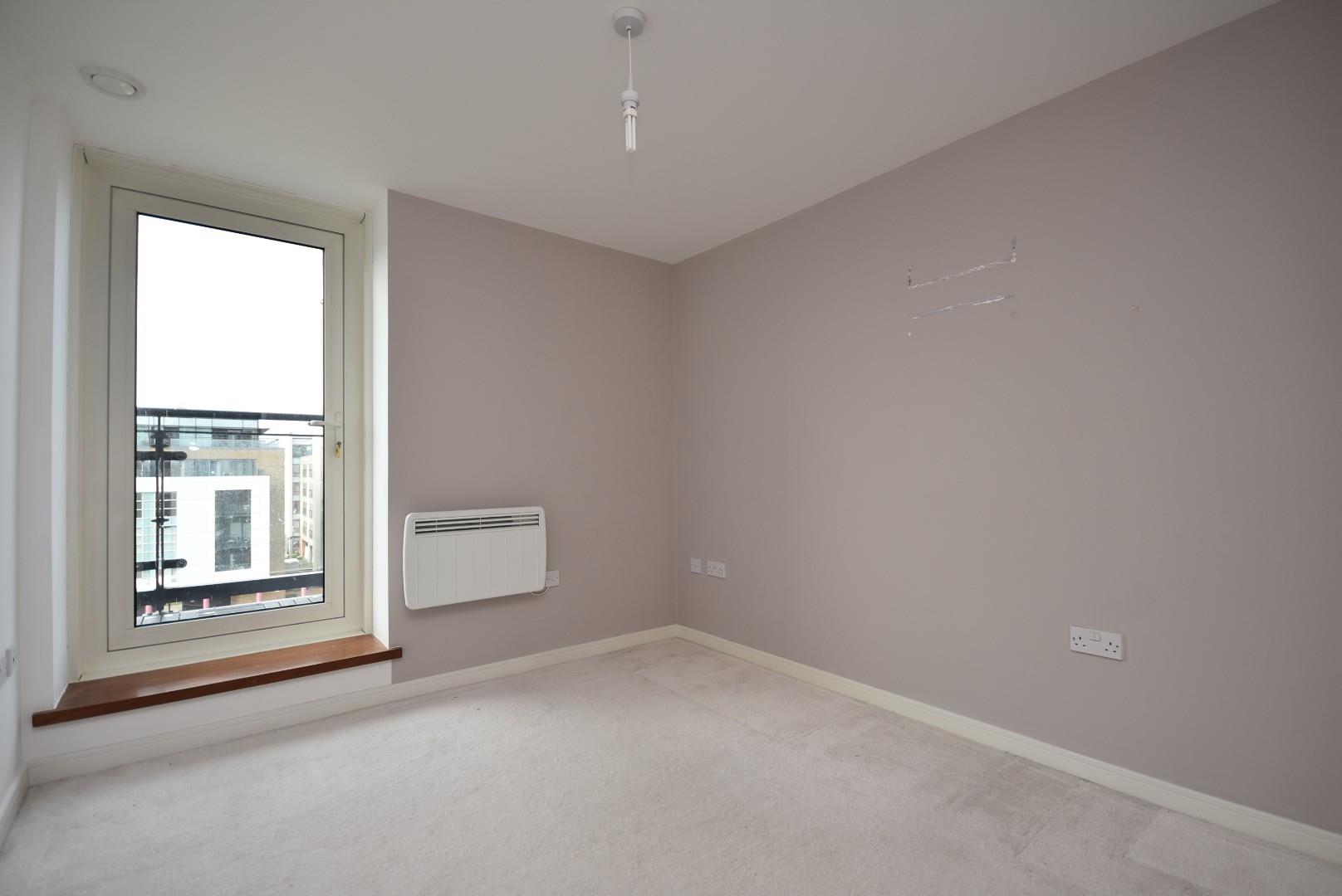 43 Douglas House, Ferry Court, Cardiff, CF11 0LD